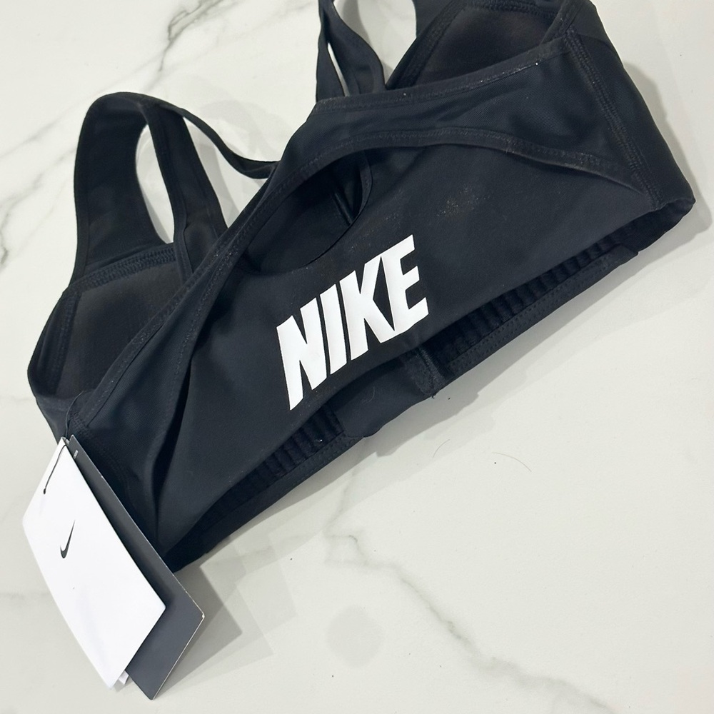 Nike Black Sports Bra (NWT)